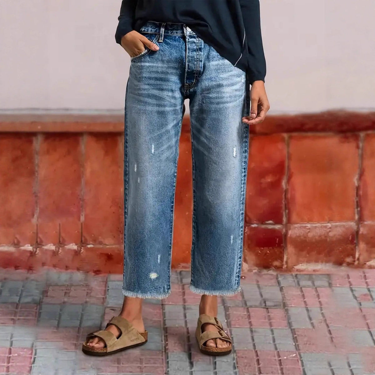 Women’s Retro Cropped Straight-Leg Jeans