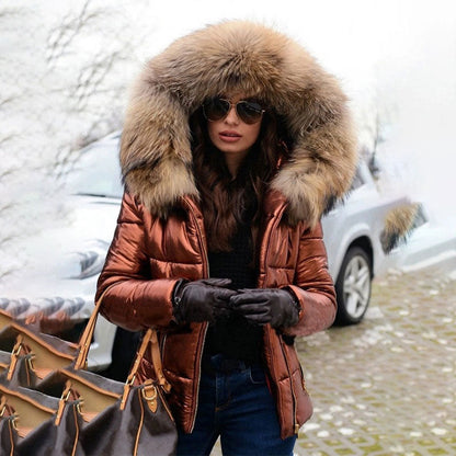 Chaqueta con capucha y cuello de piel para mujer