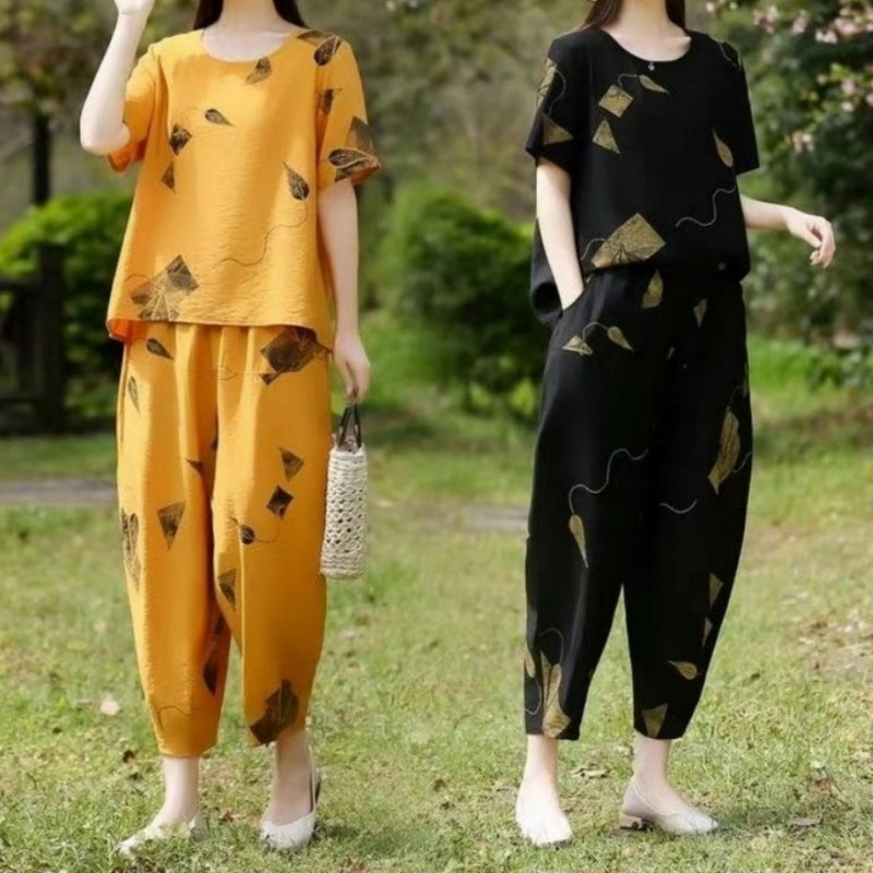 Women’s Printed Short-Sleeved Top & Cropped Pants Set  ✨👚👖