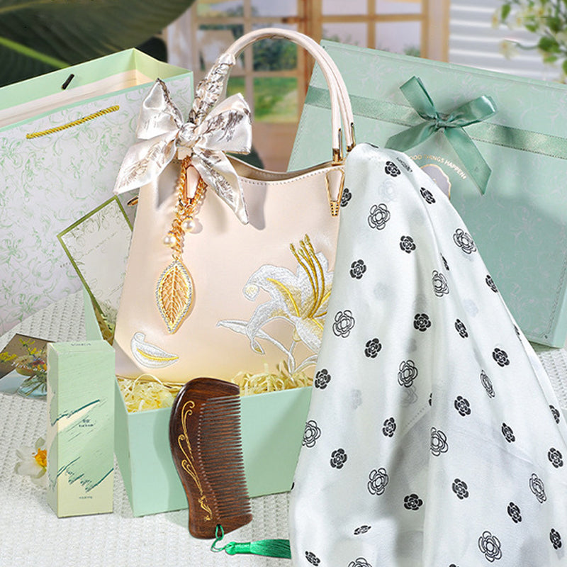 🌸Meet Mother's Day Discount 50%🌸Women's Elegant Embroidered Lily Handbag Gift Box