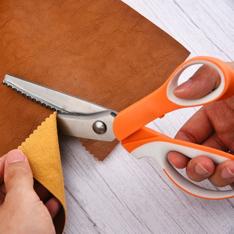 🧵 Premium Stainless Steel Pinking Shears – Ergonomic Soft-Grip, Zigzag Cut ✂️